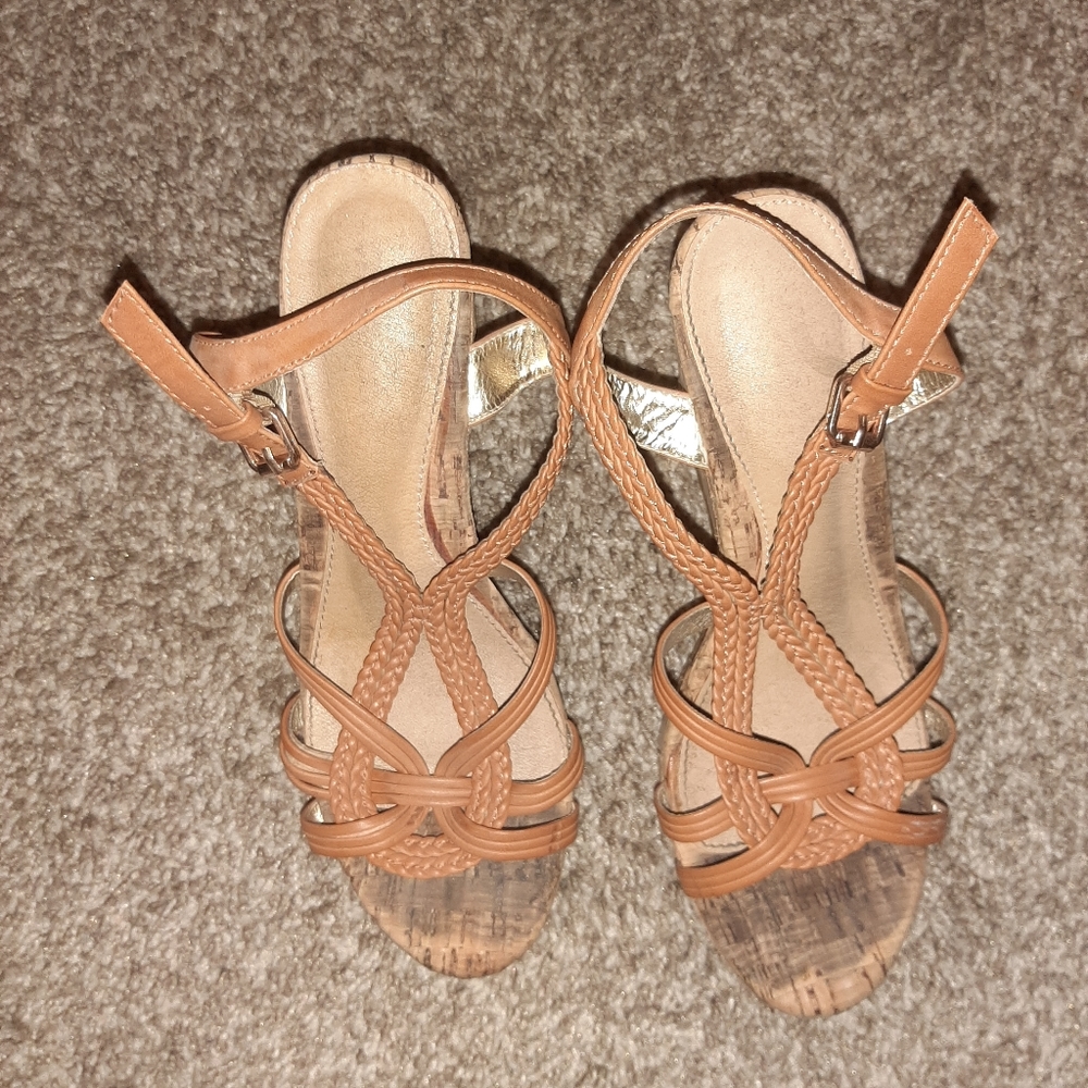 Shoes - Picture 2 of 4